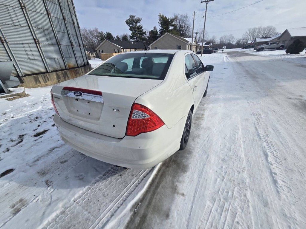 2011 Ford Fusion Image 6