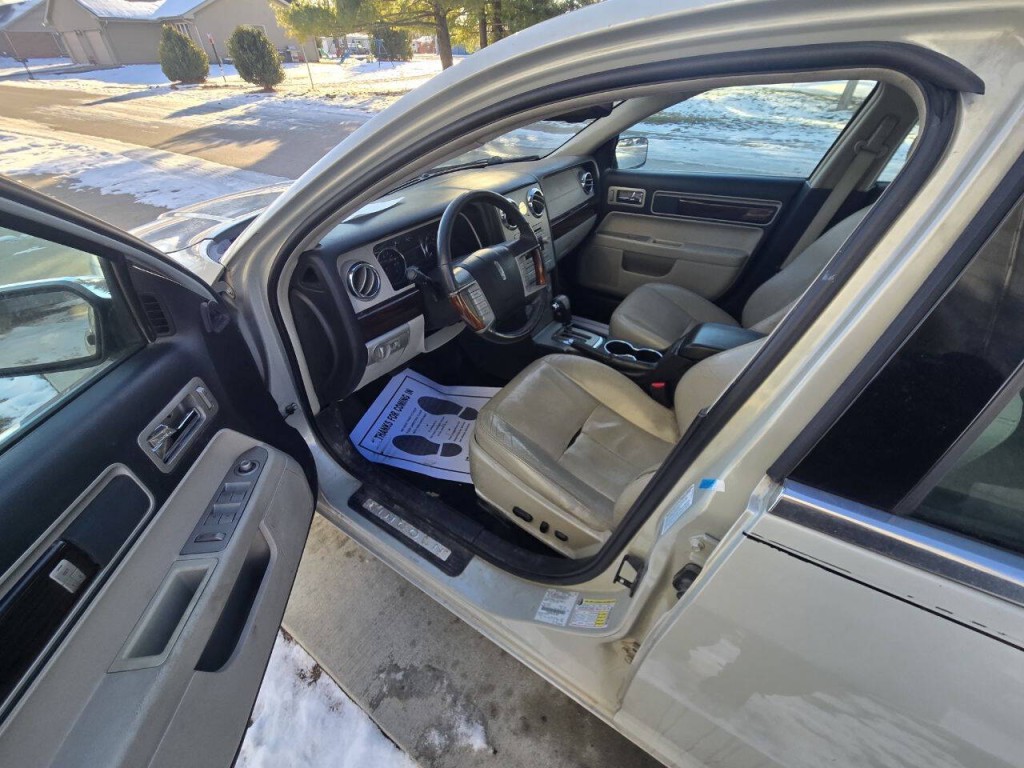 2007 Lincoln MKZ Image 9