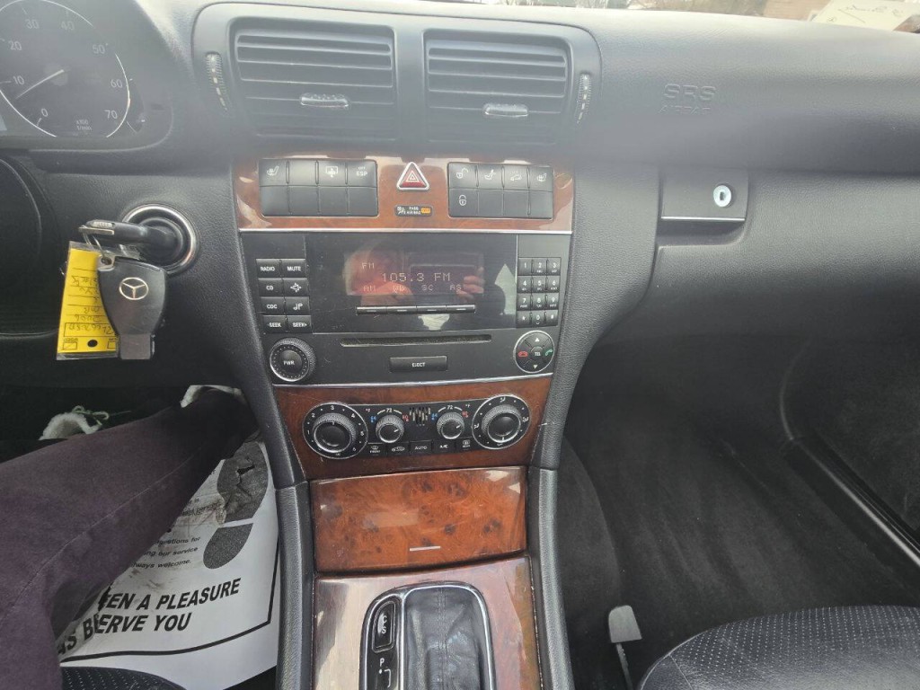 2006 Mercedes-Benz C-Class Image 13