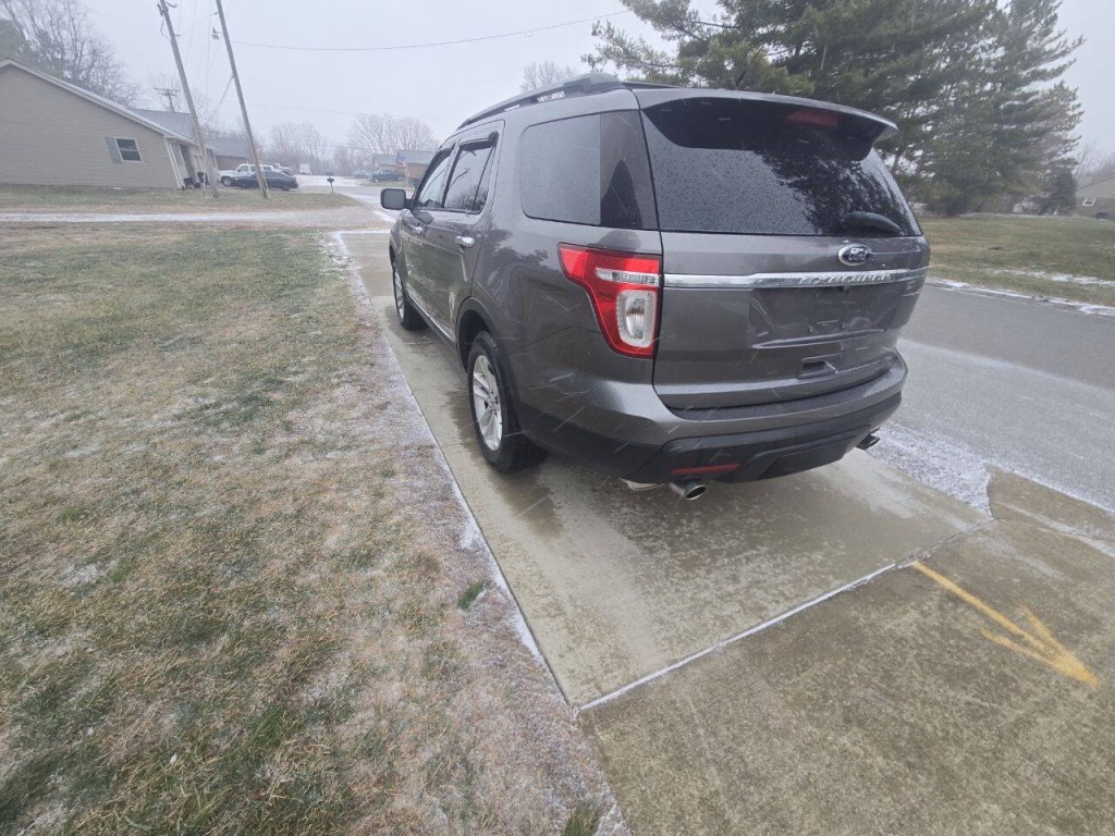 2013 Ford Explorer Image 9