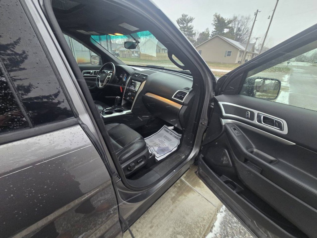 2013 Ford Explorer Image 12