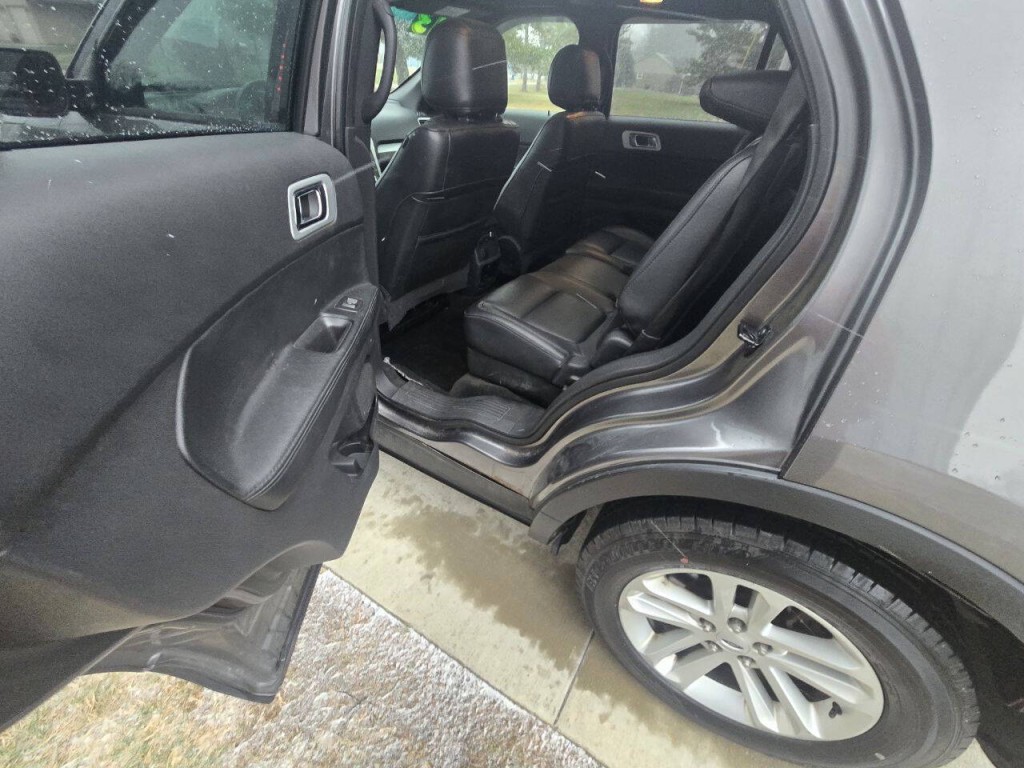 2013 Ford Explorer Image 14