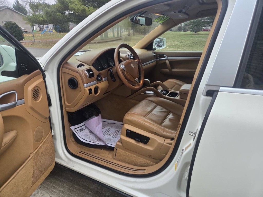 2008 Porsche Cayenne Image 10