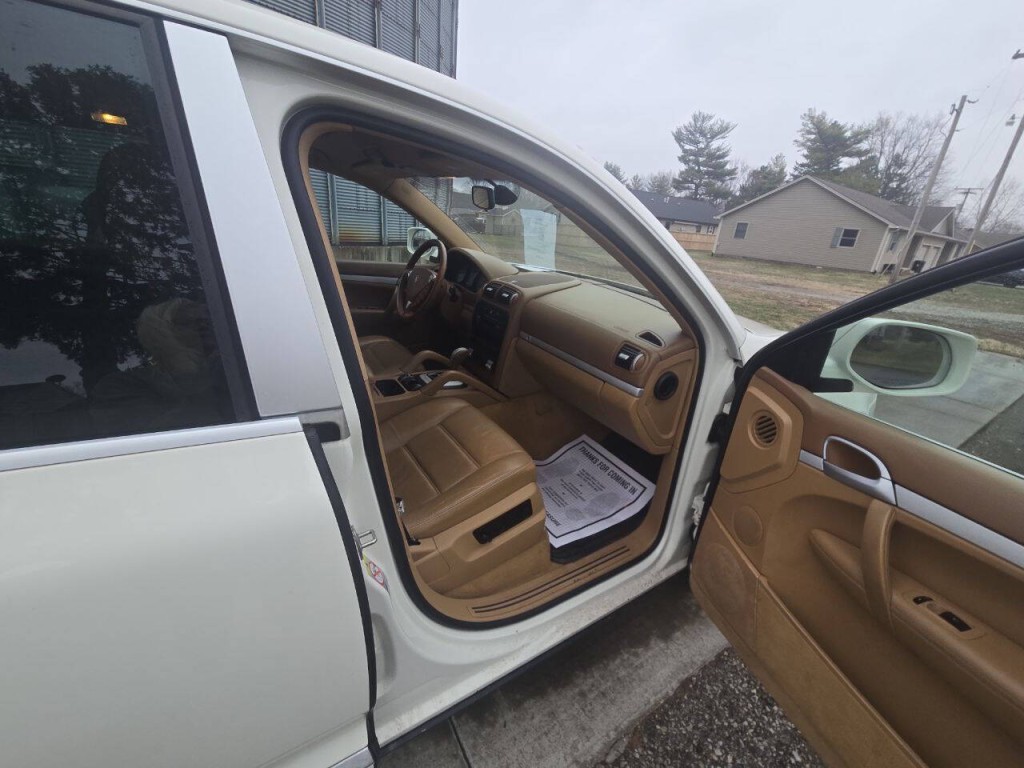 2008 Porsche Cayenne Image 11