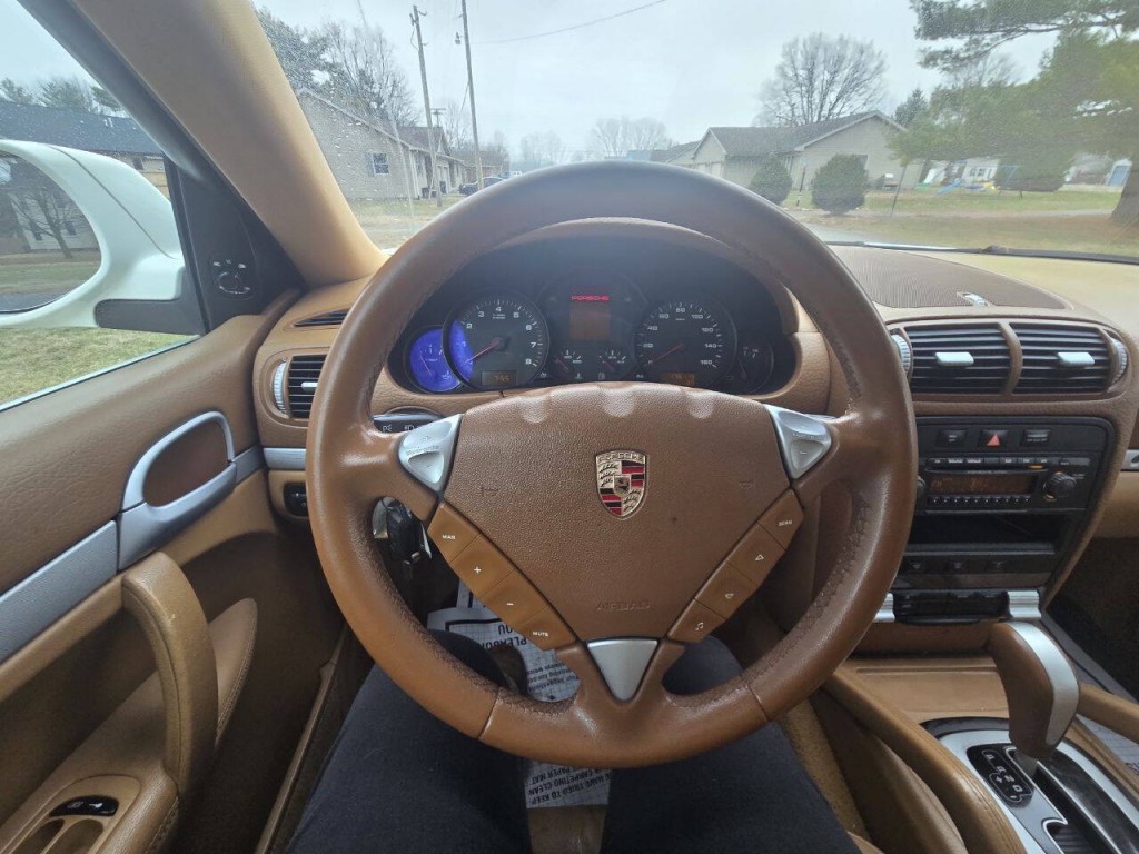 2008 Porsche Cayenne Image 16