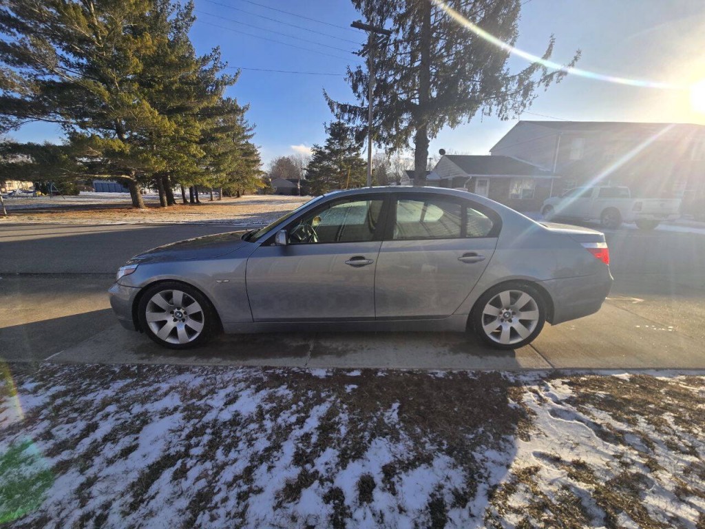 2007 BMW 5 Series Image 2