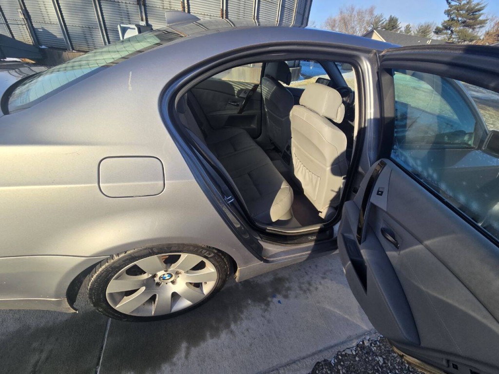 2007 BMW 5 Series Image 11