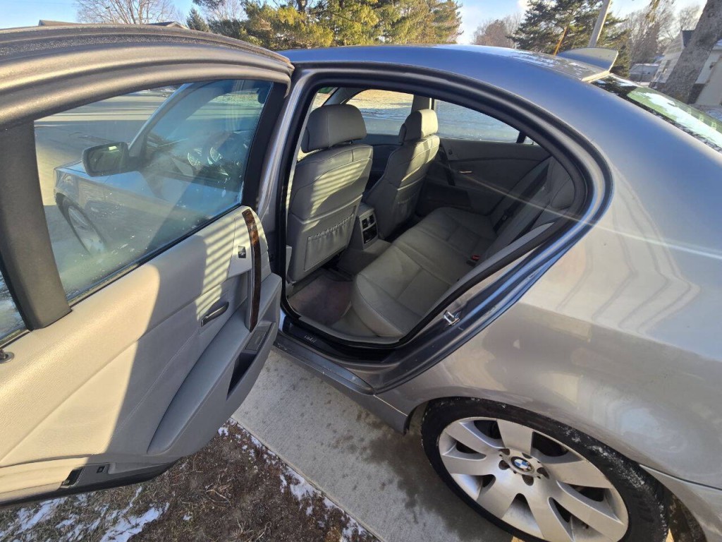 2007 BMW 5 Series Image 12