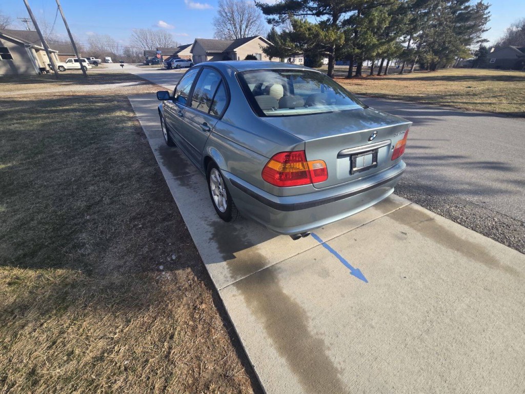 2003 BMW 3 Series Image 8