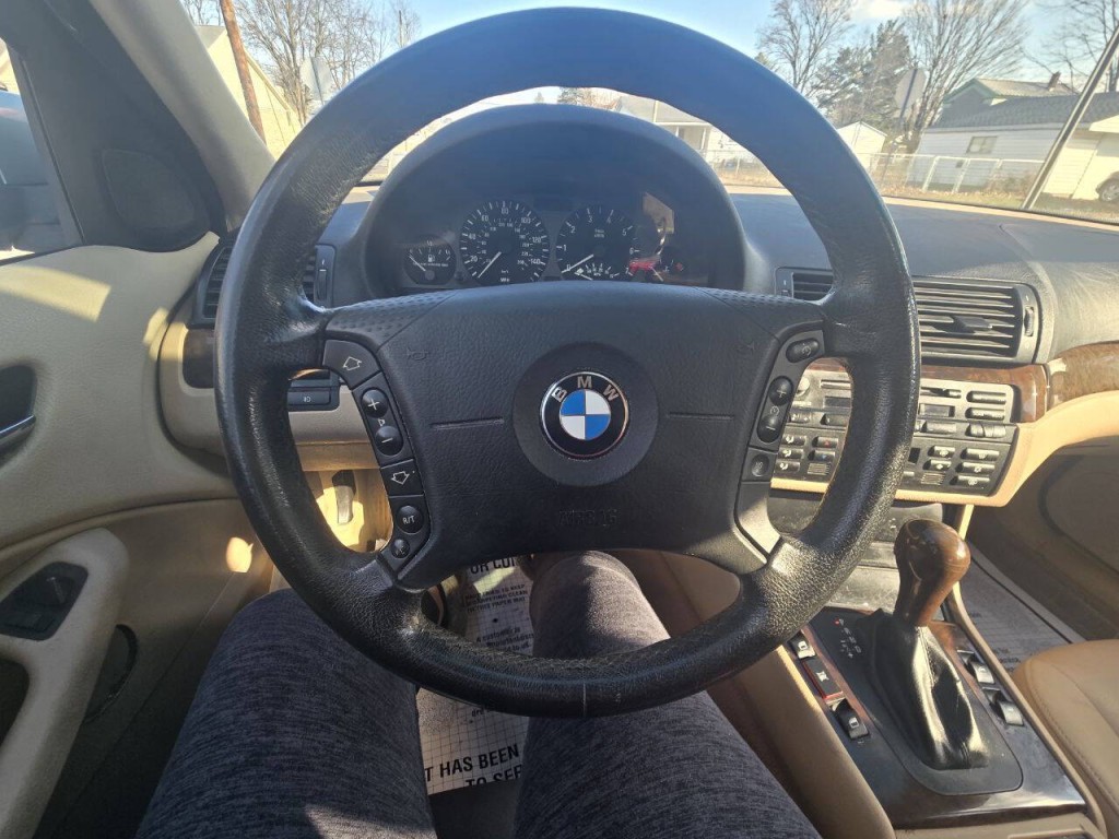 2003 BMW 3 Series Image 15