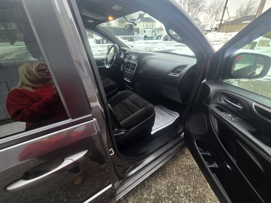 2014 Dodge Grand Caravan Image 10
