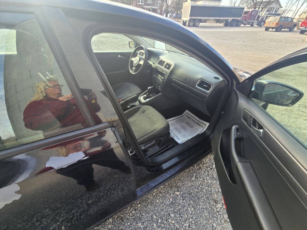 2013 Volkswagen Jetta Image 10