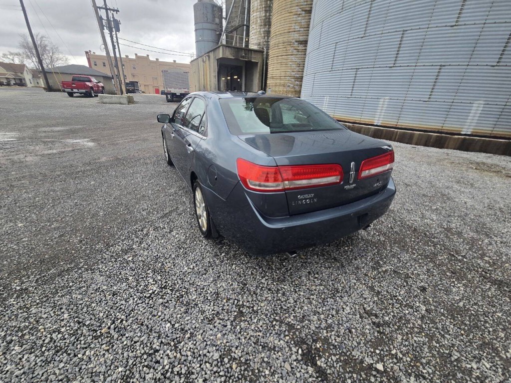 2011 Lincoln MKZ Image 8