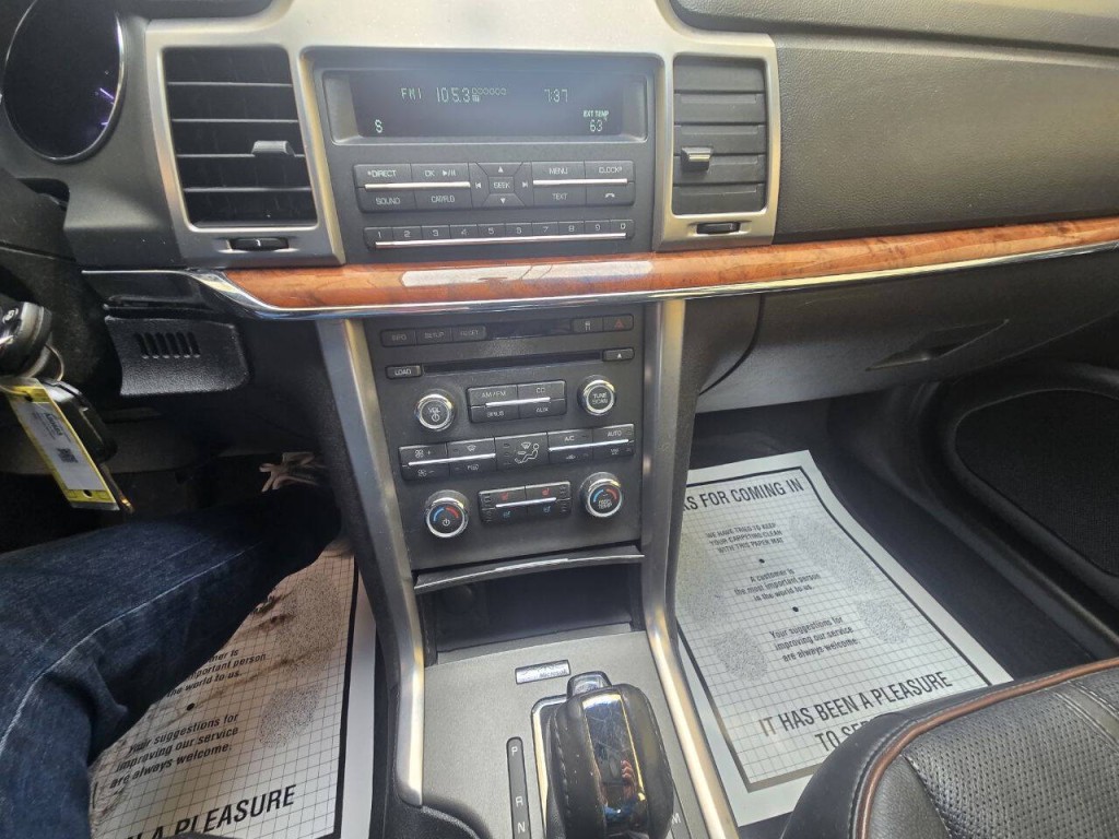 2011 Lincoln MKZ Image 13