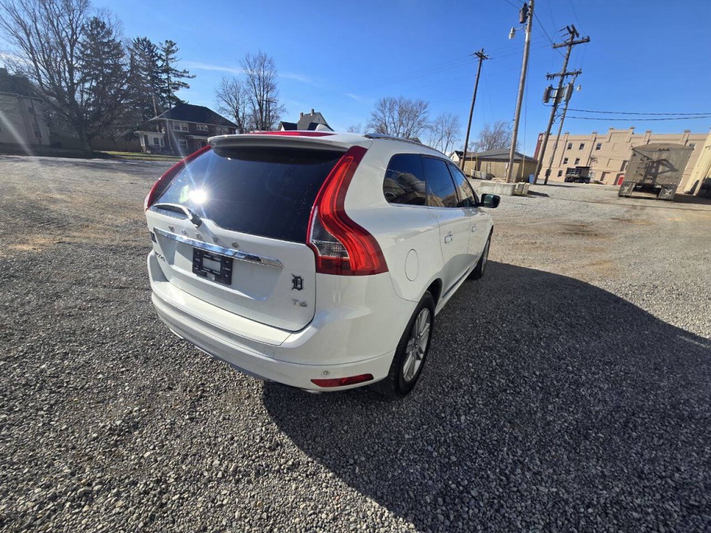 2016 Volvo XC60 Image 6
