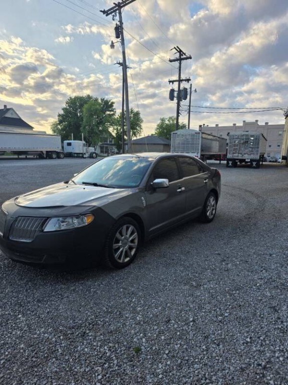 2010 Lincoln MKZ Image 3
