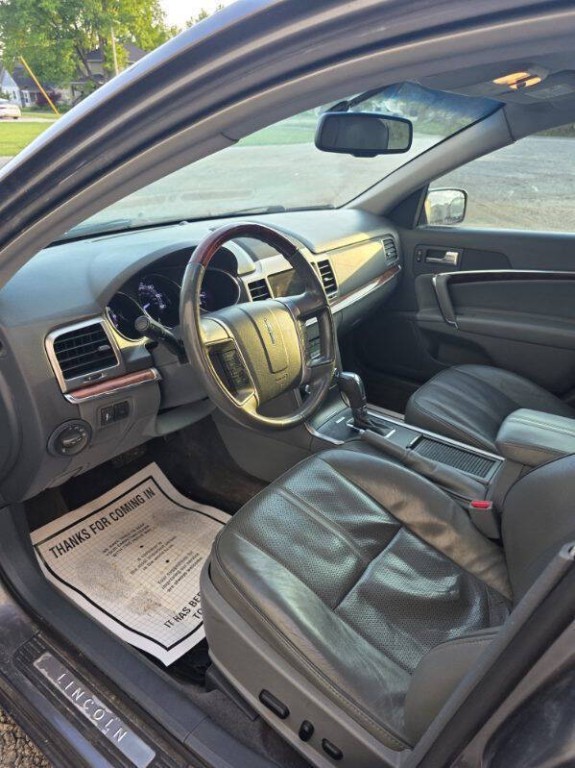 2010 Lincoln MKZ Image 9