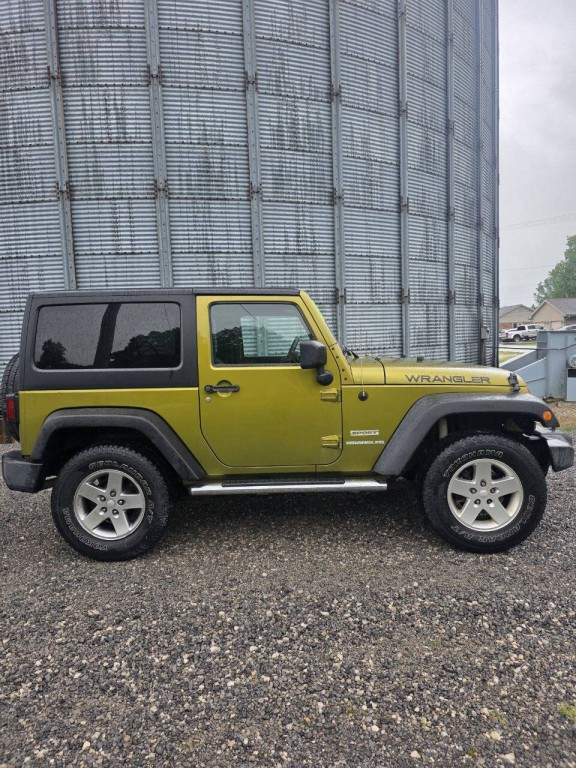 2010 Jeep Wrangler Image 2