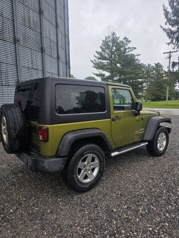 2010 Jeep Wrangler Image 6