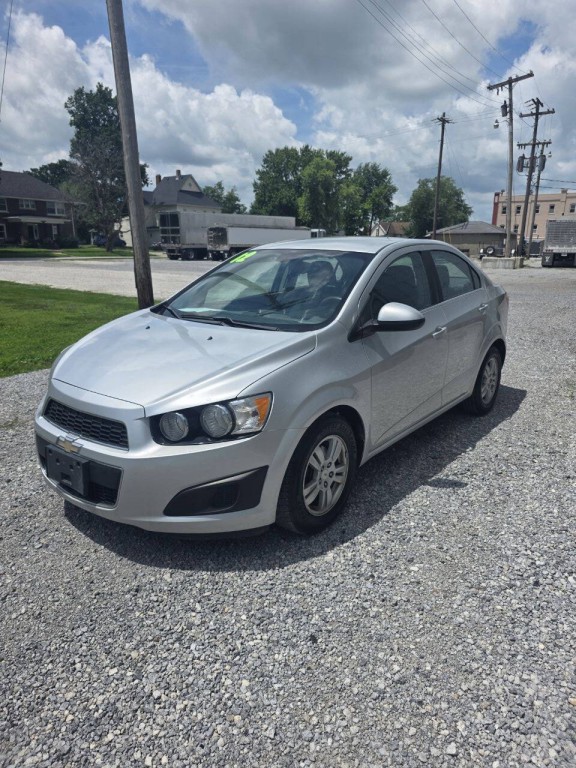 2012 Chevrolet Sonic Image 3