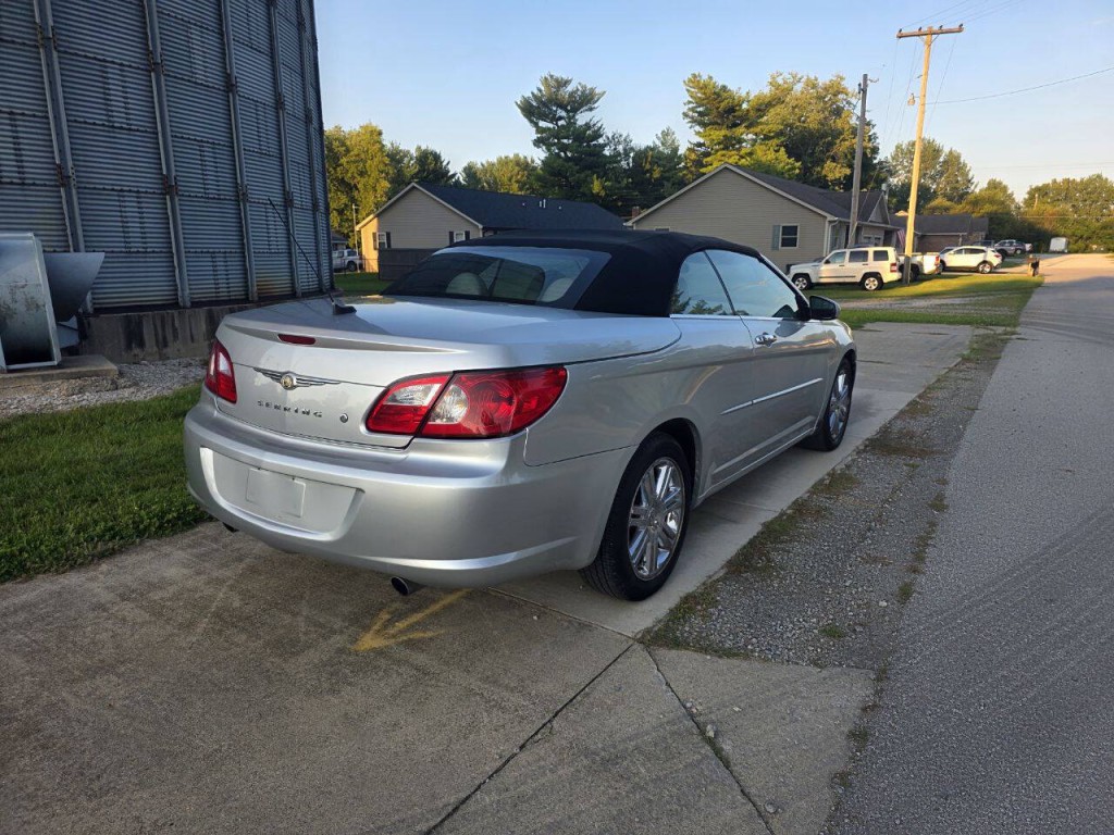 2008 Chrysler Sebring Image 5
