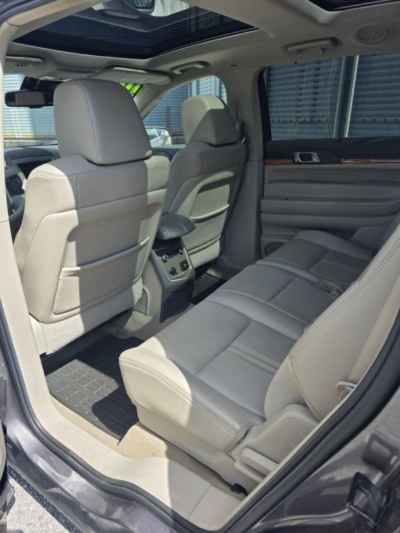 2010 Lincoln MKT Image 11
