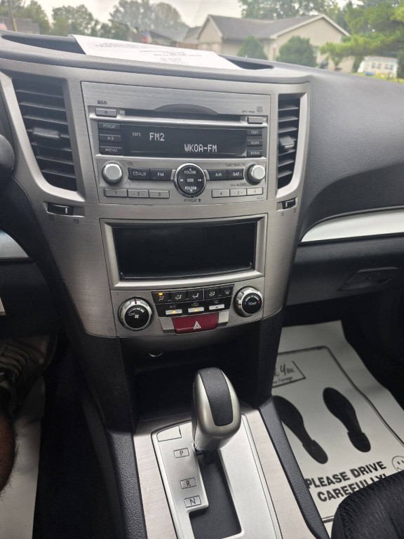 2012 Subaru Legacy Image 10