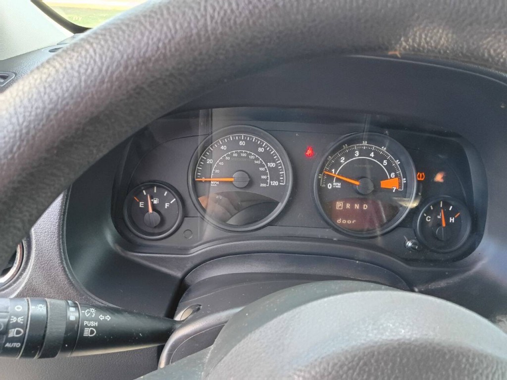2016 Jeep Patriot Image 11