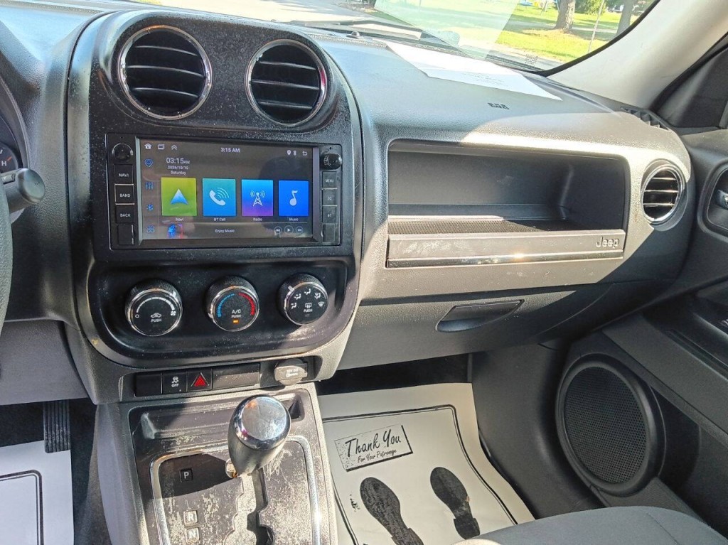 2016 Jeep Patriot Image 12