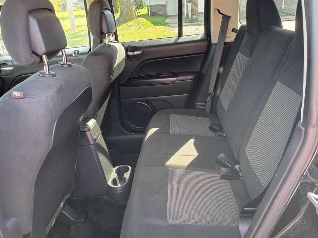 2016 Jeep Patriot Image 13
