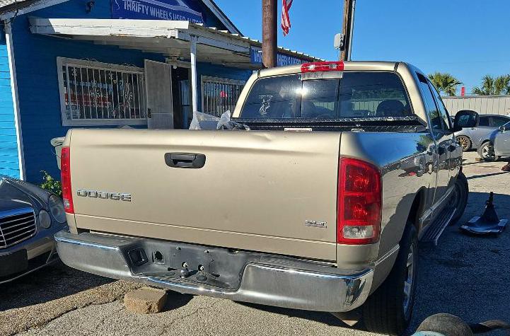 2003 Dodge Ram 1500 Image 2