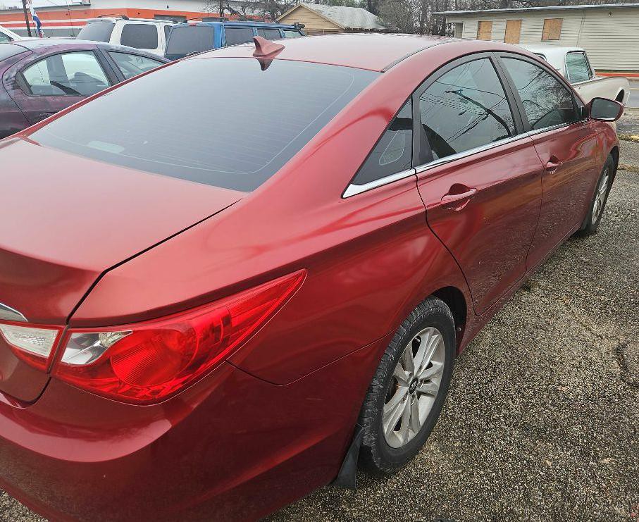 2011 Hyundai Sonata Image 4