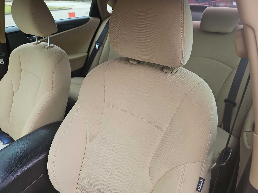 2011 Hyundai Sonata Image 5