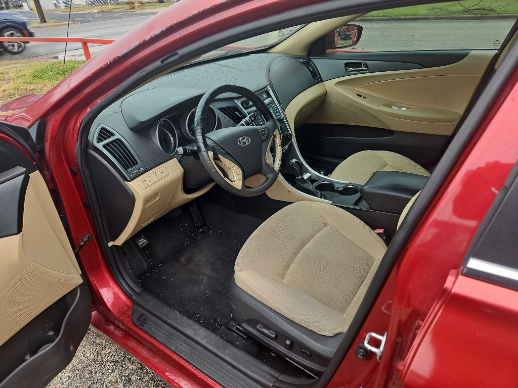 2011 Hyundai Sonata Image 6