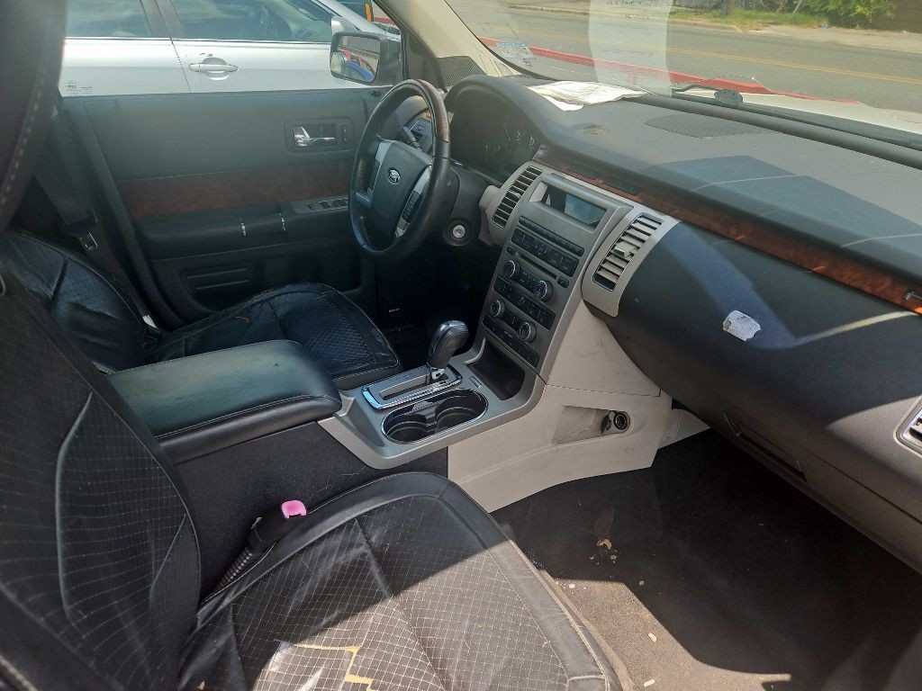 2010 Ford Flex Image 3