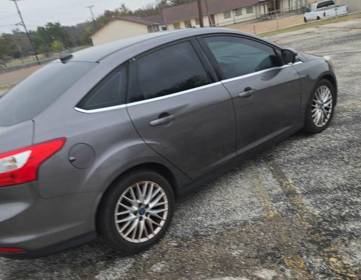 2012 Ford Focus Image 2