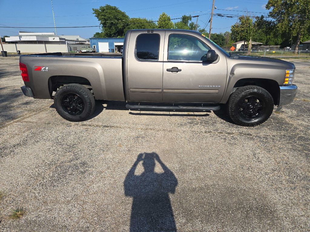 2012 Chevrolet Silverado 1500 Image 2