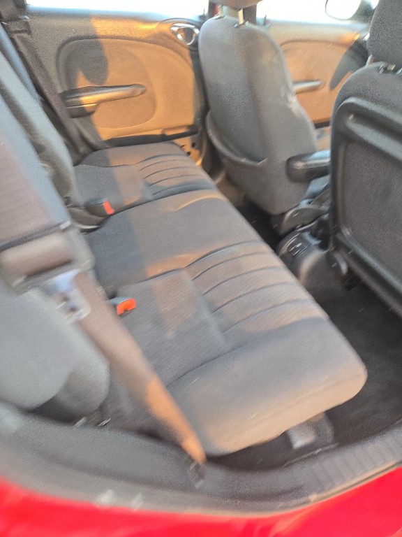 2003 Chrysler PT Cruiser Image 6