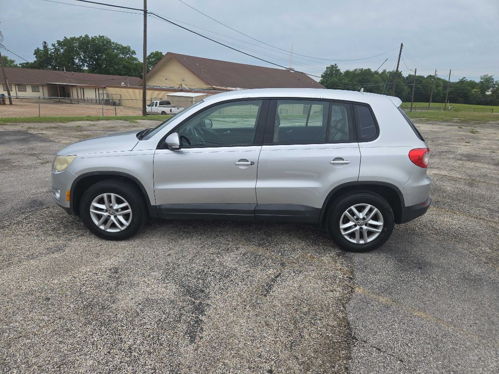 2011 Volkswagen Tiguan Image 3