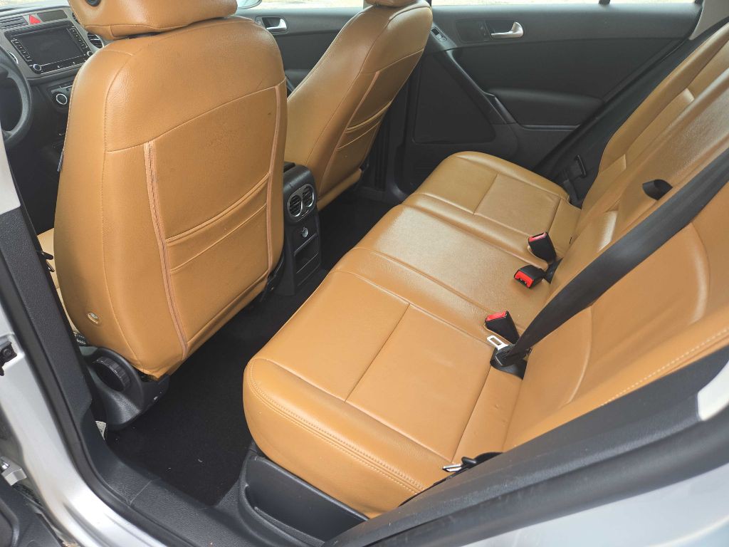 2011 Volkswagen Tiguan Image 7
