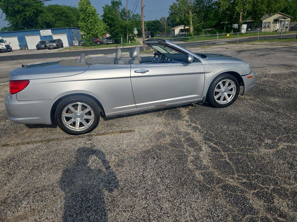 2008 Chrysler Sebring Image 6