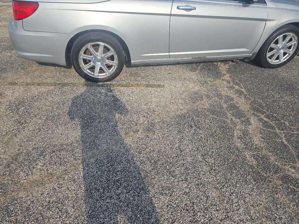 2008 Chrysler Sebring Image 8