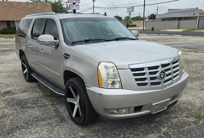 2007 Cadillac Escalade Image 3