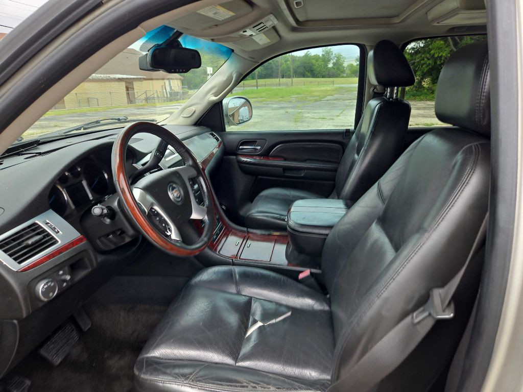 2007 Cadillac Escalade Image 4