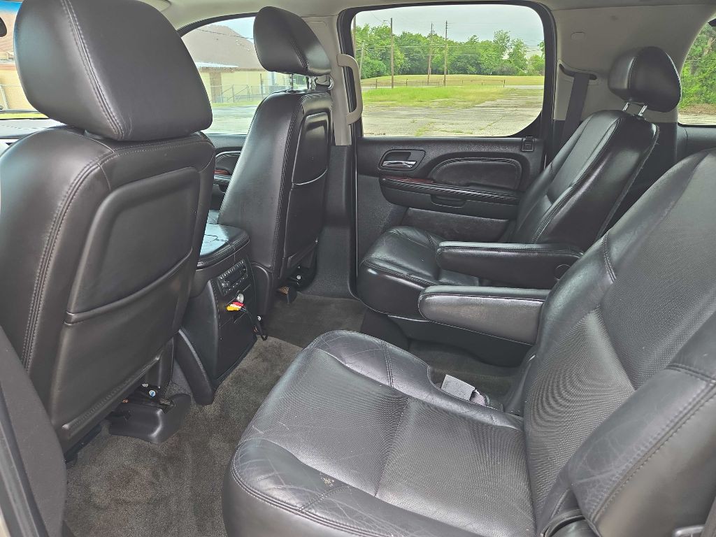 2007 Cadillac Escalade Image 5