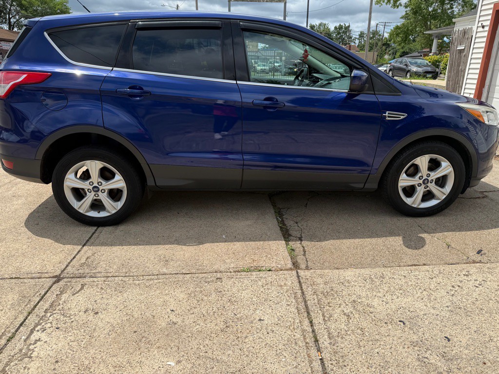 2015 Ford Escape Image 2