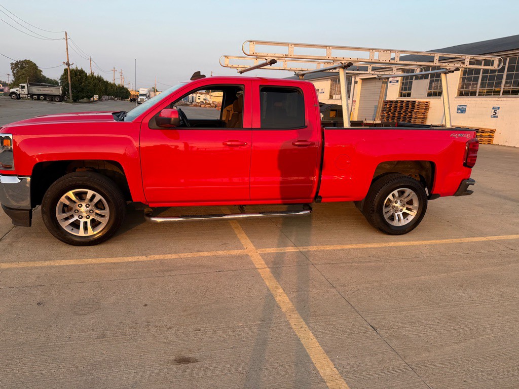 2016 Chevrolet Silverado 1500 Image 2