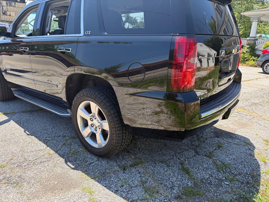 2015 Chevrolet Tahoe Image 3