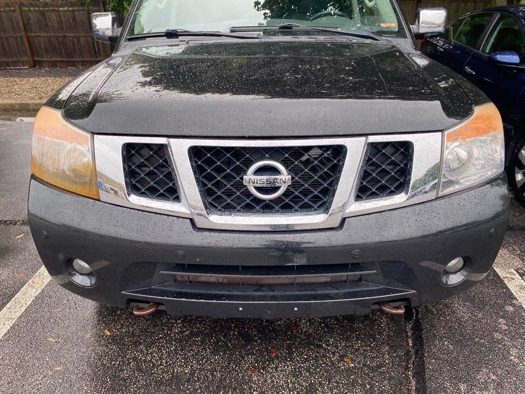 2013 Nissan Armada Image 2