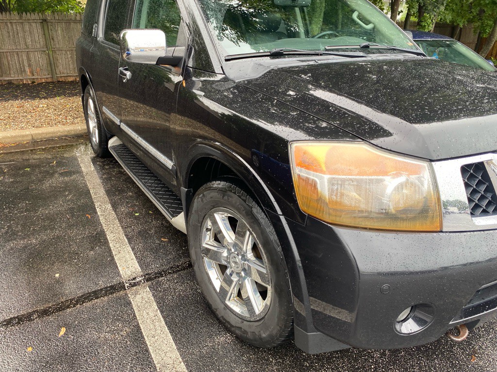 2013 Nissan Armada Image 3